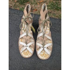 Fly London Women's Metallic Gladiator Heeled Sandals Sz 39 US 8-8.5 Pearl Luna